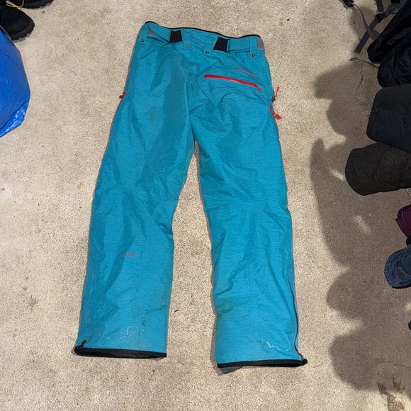 Norrona Lofoten GORE-TEX Pant - Women's - Picture 3 of 3